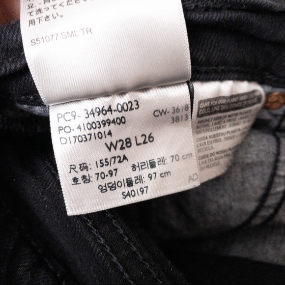 Levi’s Wedgie Fit Straight Jeans in Black Heart Size 28 - Picture 14 of 14